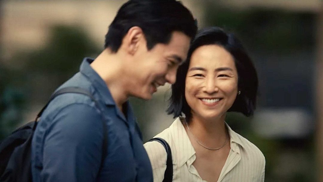Teo Yoo and Greta Lee in Past Lives